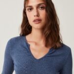 او في اس توب بأكمام طويلة مخطط - أزرق