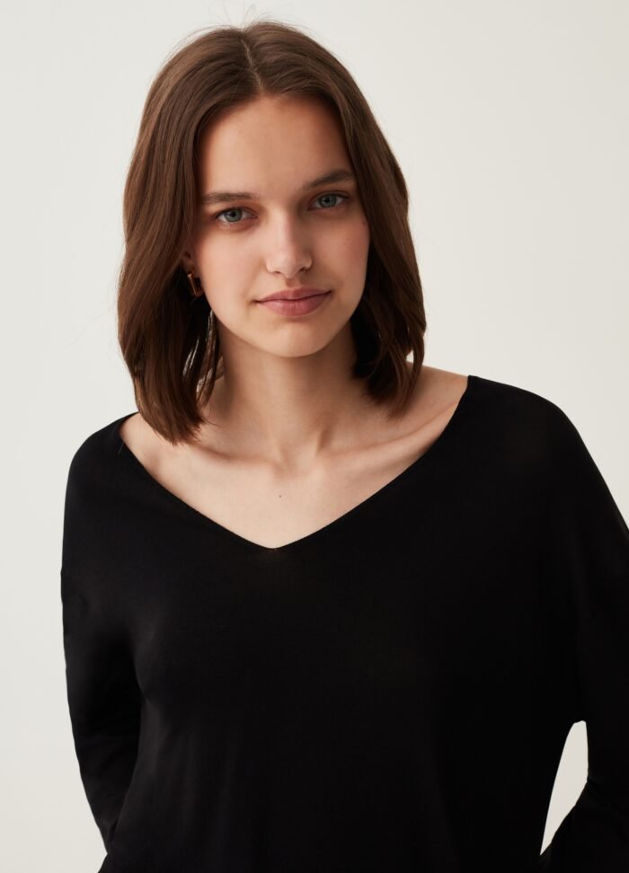 Black V-Neck Fine Knit Sweater - Image 2