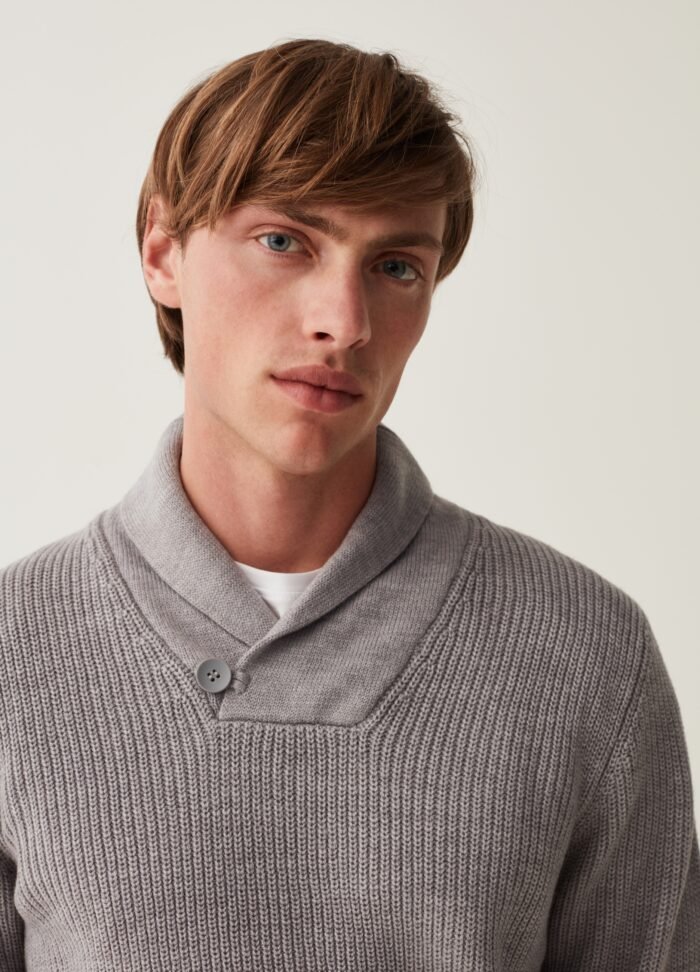 Light Grey Round-Neck Pullover Sweater - Image 2