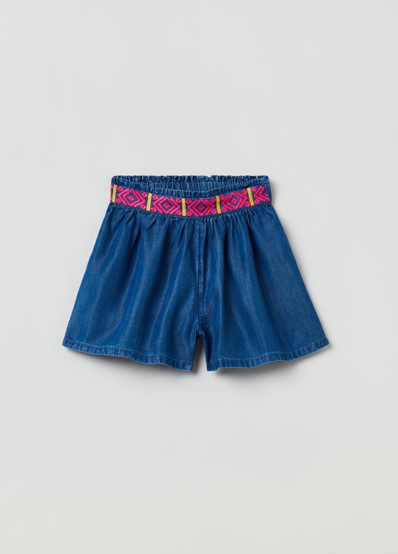 12519067.jpg Tencel Denim Short Md Was - Image 1