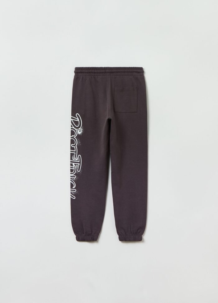 Jogger Side Pavement - Image 2