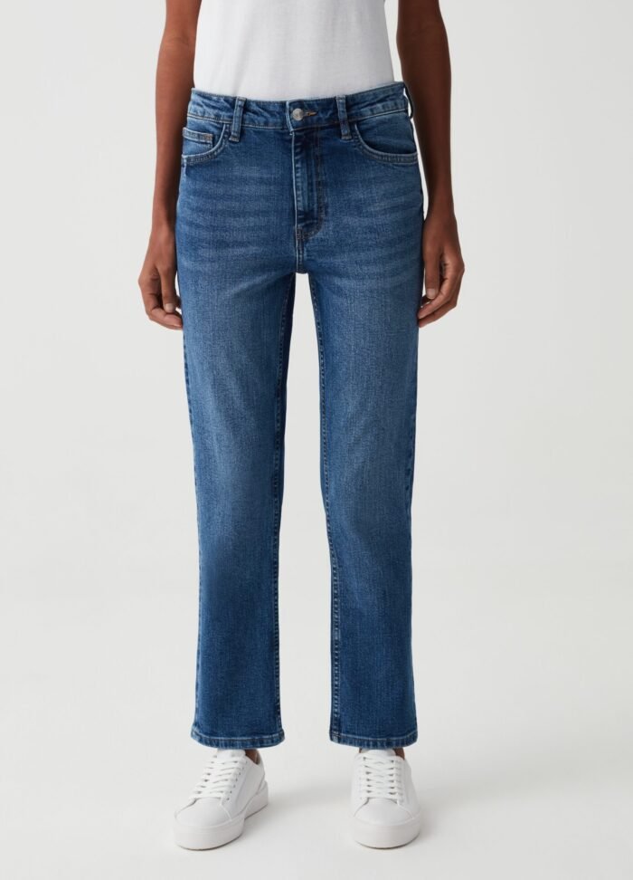 Women's Regular Vintage Jeans – Medium Blue - Image 2