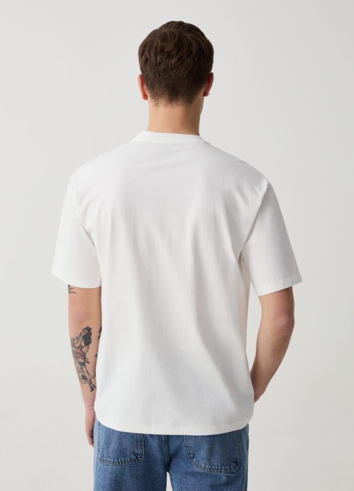 ⁦Men's Cotton T-Shirt – Snow White⁩ - الصورة ⁦2⁩