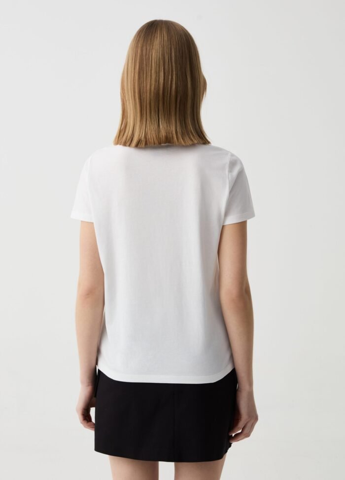 ⁦Women's High-Neck T-Shirt – Off White⁩ - الصورة ⁦2⁩