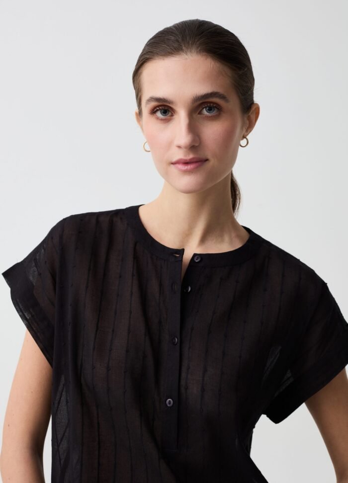 ⁦Women's Cotton Shirt – Black⁩ - الصورة ⁦2⁩