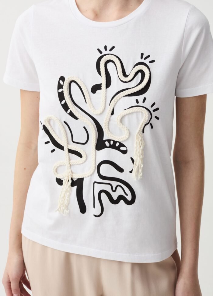 ⁦Women's Printed Cotton T-Shirt – White⁩ - الصورة ⁦2⁩