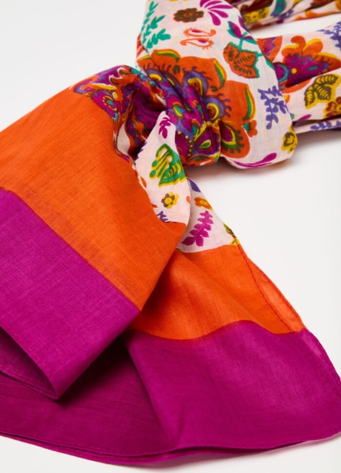 ⁦Women's Paisley Scarf – Multicolour⁩ - الصورة ⁦2⁩