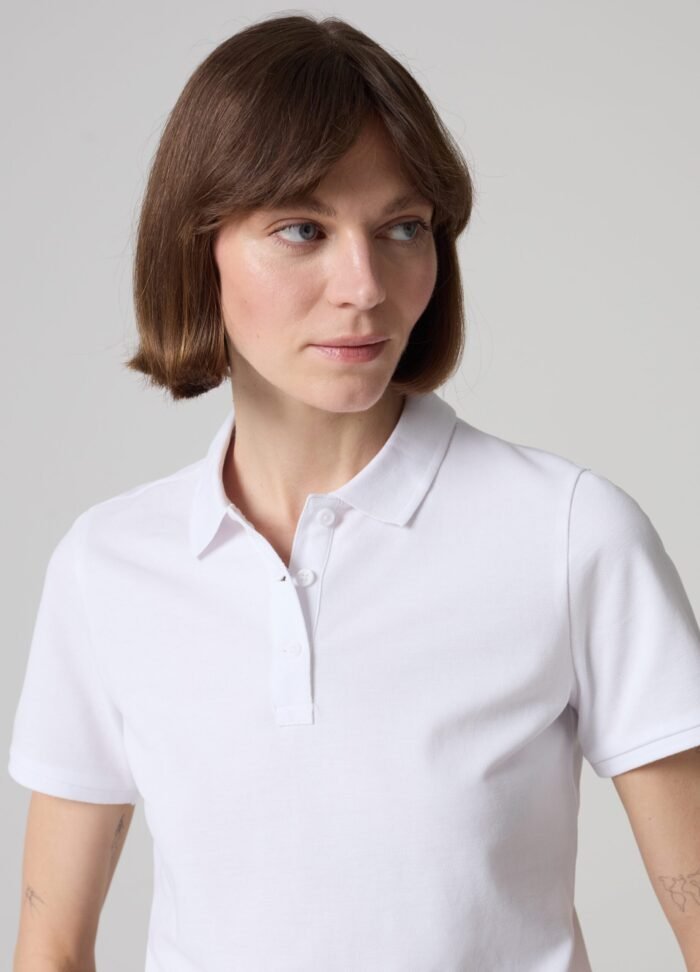 ⁦Women's Polo Shirt – White⁩ - الصورة ⁦2⁩