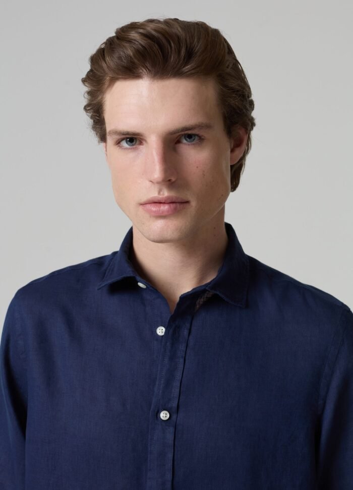 ⁦Men's Pure Linen Shirt – Navy⁩ - الصورة ⁦2⁩