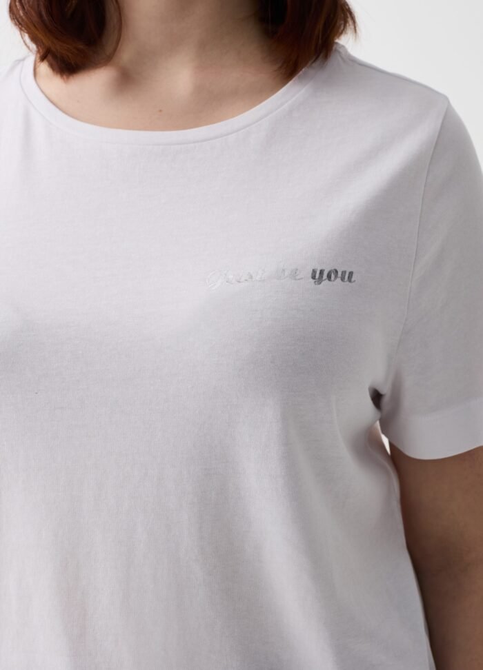 ⁦Women's Basic T-Shirt – White⁩ - الصورة ⁦2⁩
