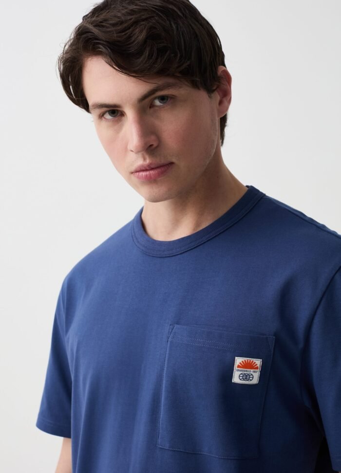 ⁦Men's Cotton T-Shirt – True Navy⁩ - الصورة ⁦2⁩