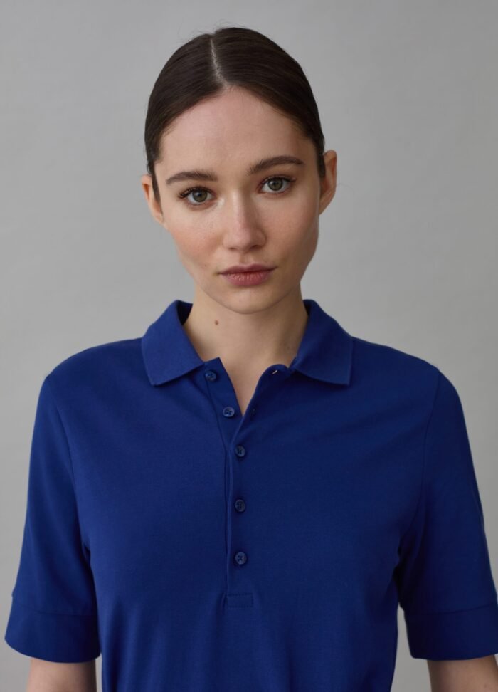 ⁦Women's Piqué Polo Dress – Blue⁩ - الصورة ⁦2⁩