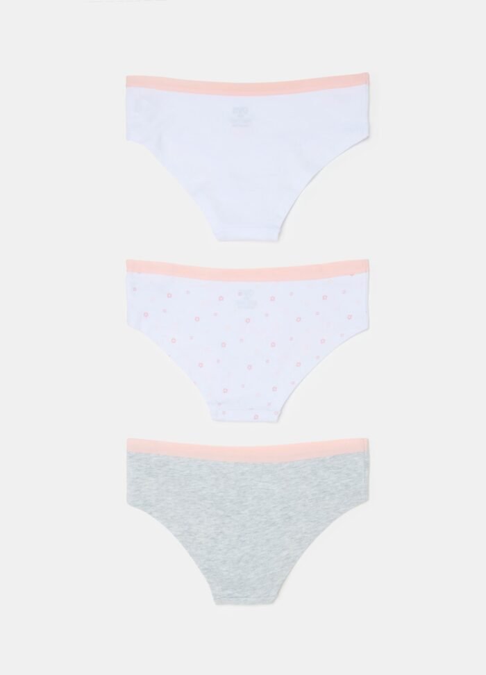 ⁦Girls' 3-Pack Shorts Briefs – Assorted⁩ - الصورة ⁦2⁩