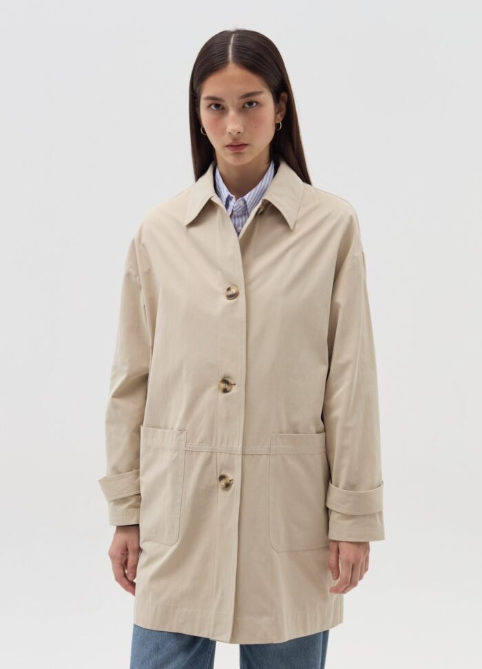 ⁦Women's Trench Coat – Light Beige⁩ - الصورة ⁦2⁩