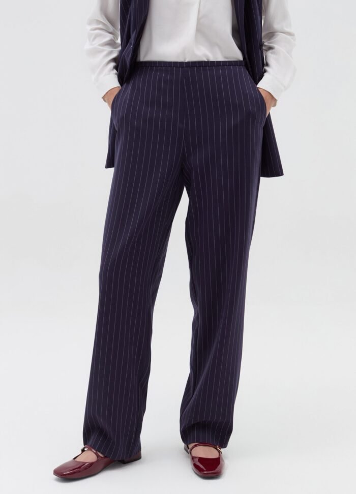 ⁦Women's Tailored Trousers – Blue & White⁩ - الصورة ⁦2⁩