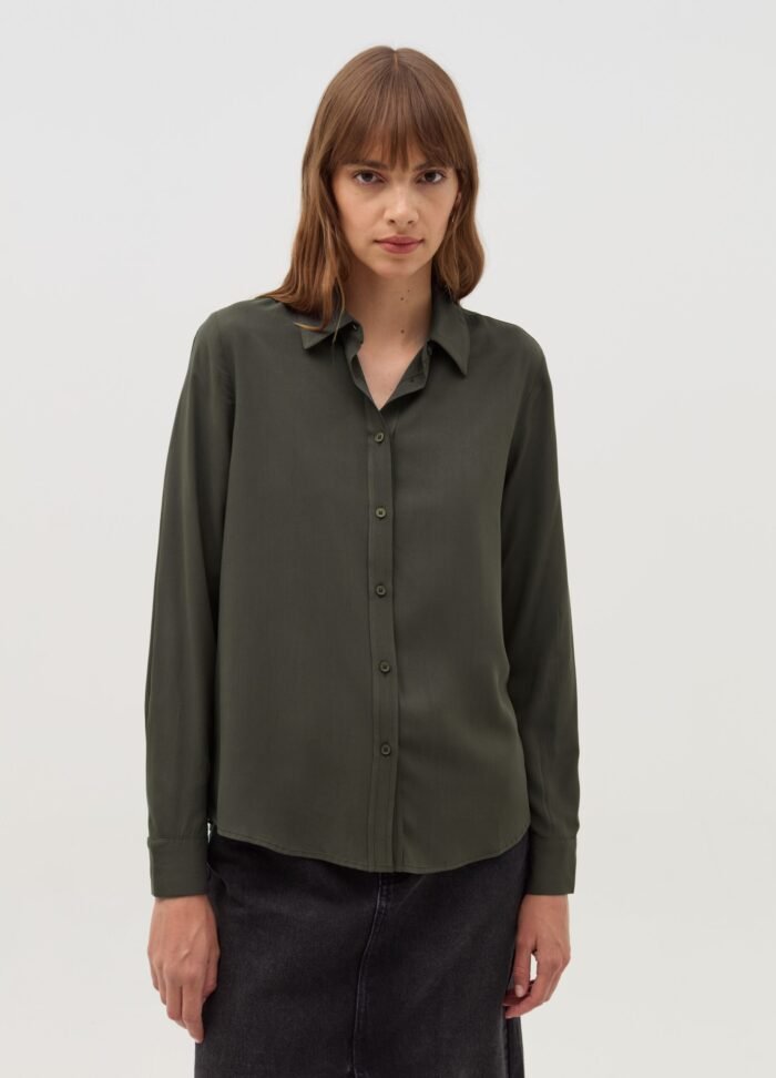 ⁦Women's Viscose Shirt – Deep Navy⁩ - الصورة ⁦2⁩
