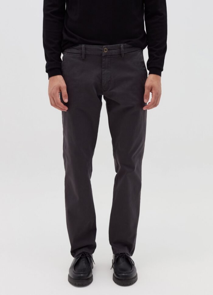 ⁦Men's Cotton Chinos – Dark Navy⁩ - الصورة ⁦2⁩