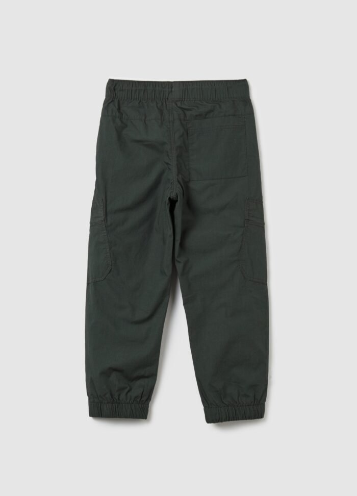 ⁦Boys' Lined Cargo Trousers – Forest Green⁩ - الصورة ⁦2⁩