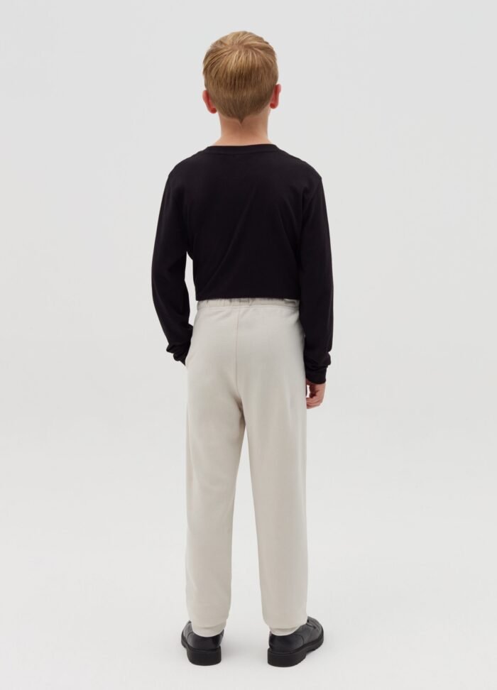 ⁦Boys' Printed Joggers – White⁩ - الصورة ⁦2⁩