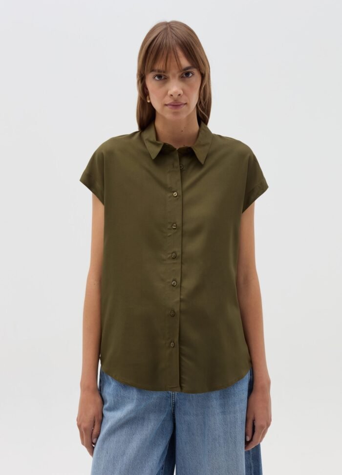 ⁦Women's Short-Sleeve Shirt – Dark Olive⁩ - الصورة ⁦2⁩