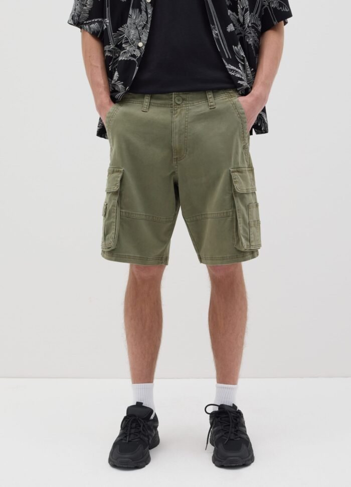 ⁦Men's Cargo Bermuda Shorts – Olive Green⁩ - الصورة ⁦2⁩