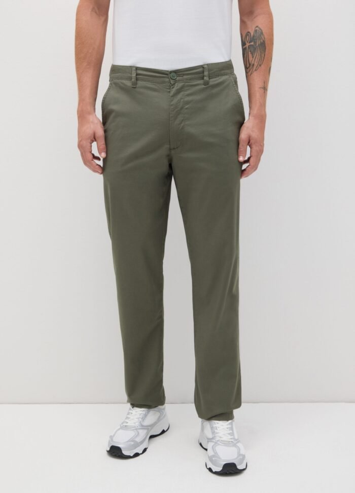 Men's Cotton-Linen Chinos – Green - Image 2