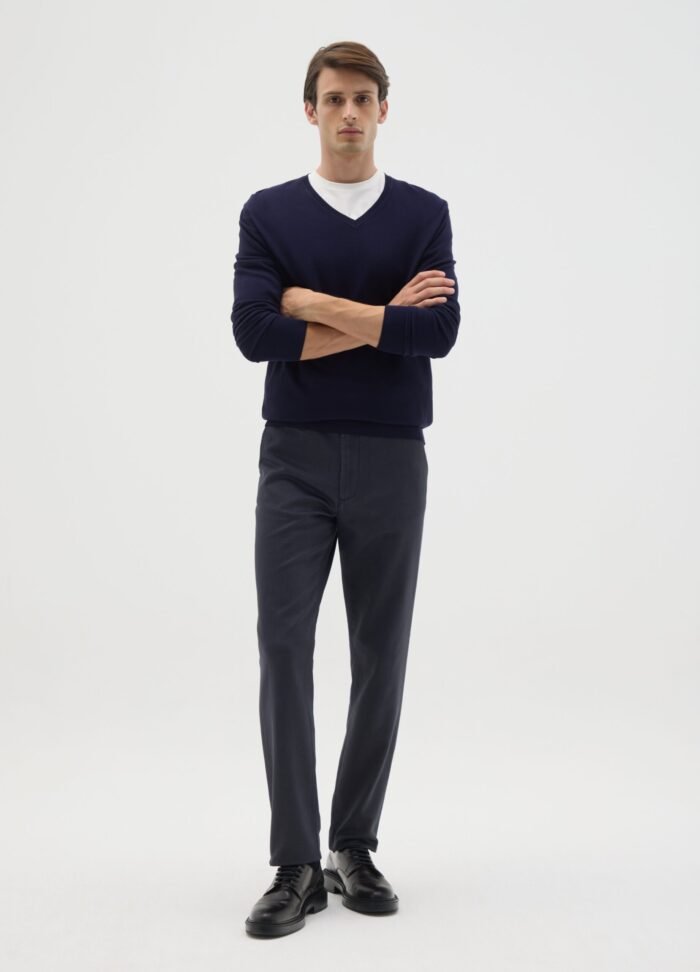Men's V-Neck Jumper – Navy Blue - Image 2