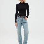 Women's Ribbed Mock-Neck Top – Black