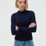 Women's Ribbed Mock-Neck Top – Navy