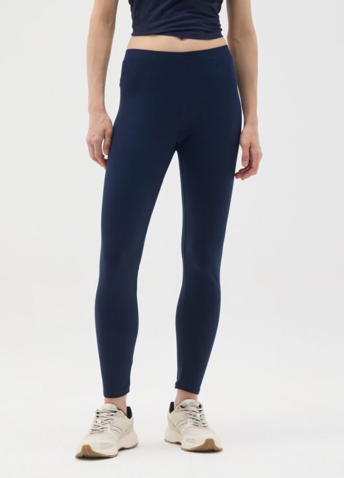 ⁦Women's Basic Leggings – Dark Navy⁩ - الصورة ⁦2⁩