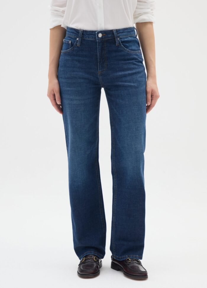 ⁦Women's Straight-Leg Jeans – Dark Blue⁩ - الصورة ⁦2⁩