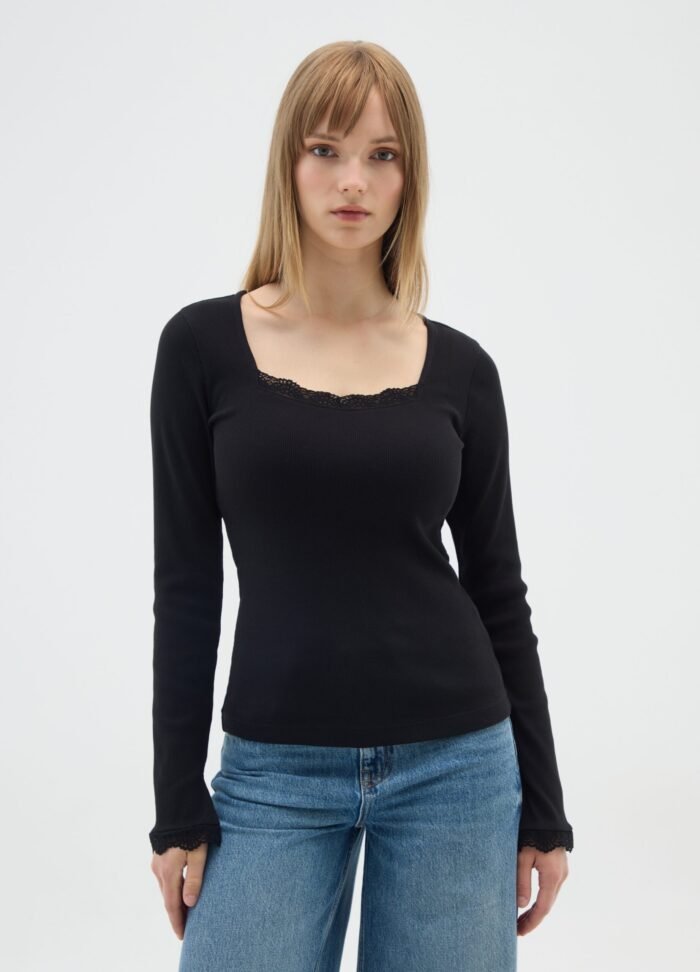 Women's Lace-Trim Long-Sleeve Top – Black - Image 2