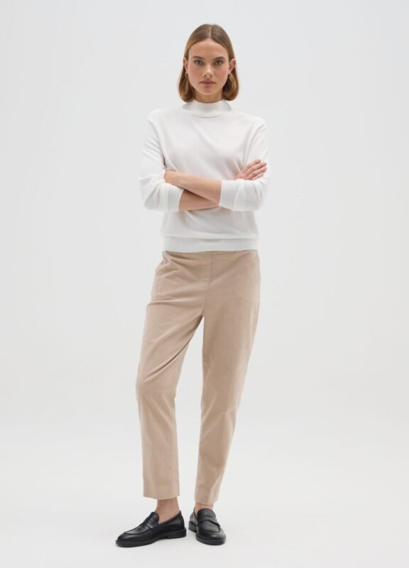 Women's off white mock-neck knit sweater – detail view | Halla Fashion