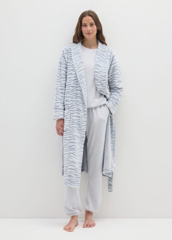 ⁦Women's Nightgown – Light Grey⁩ - الصورة ⁦2⁩