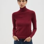 Women's red viscose-blend turtleneck – detail view | Halla Fashion