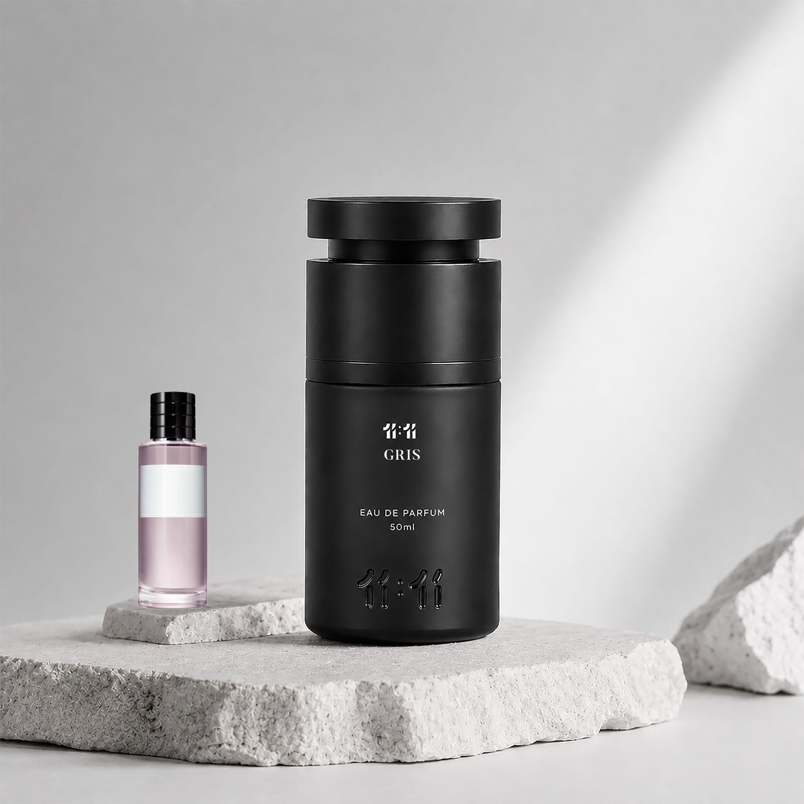 GRIS.jpg.jpeg 11 11 Gris – Chypre Floral EDP 50ml - Image 1